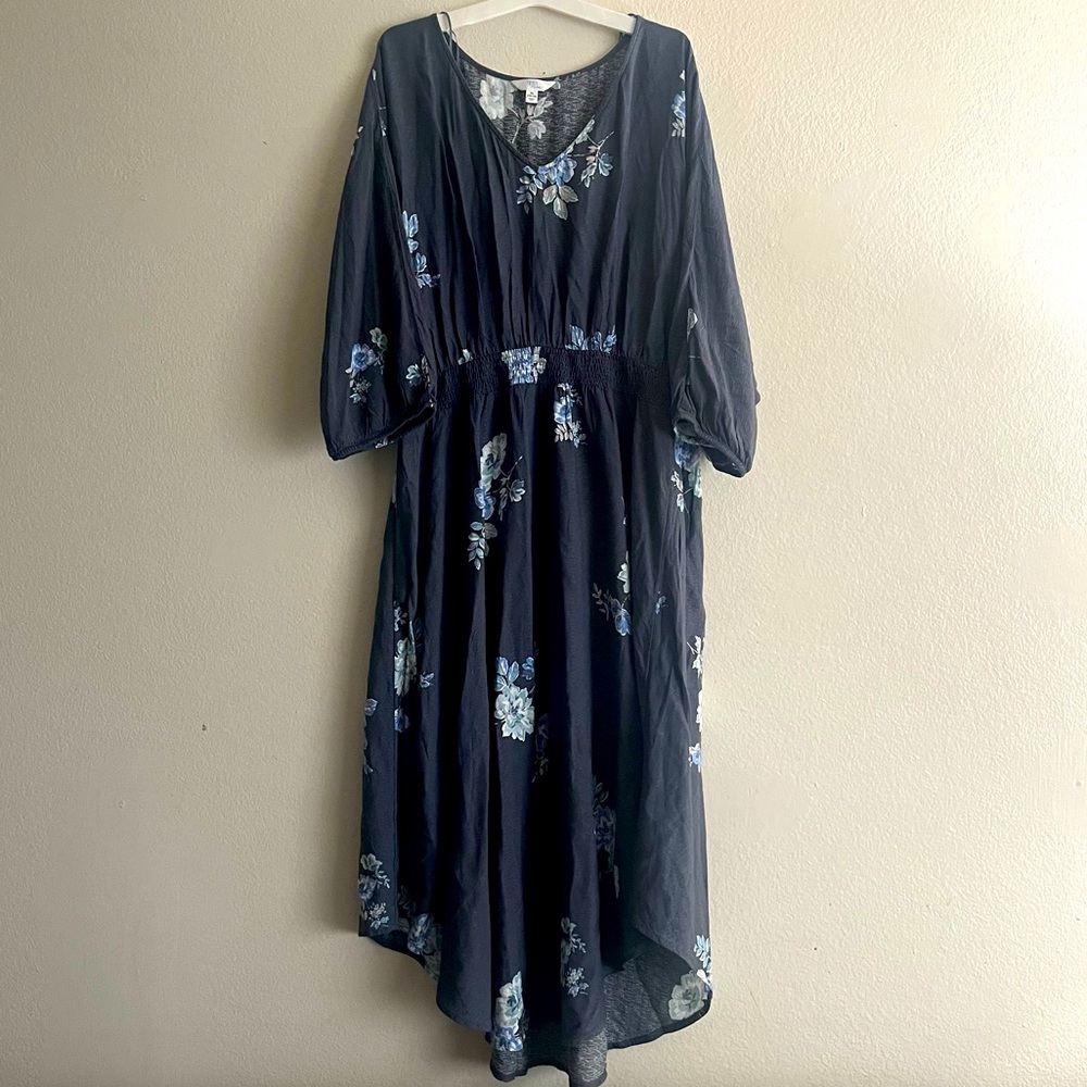 Women's Gray/Blue Spring Summer Floral Smocked V Neck Dress NWOT XL 16-18